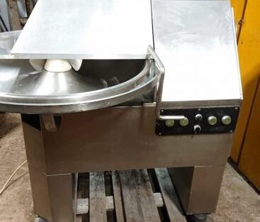 راهنمای انتخاب دستگاه سبزی خردکن صنعتی